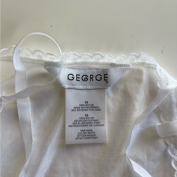 Y2K George Silky Butterfly Embroidered Crop Top - XS - Picture 3 of 4